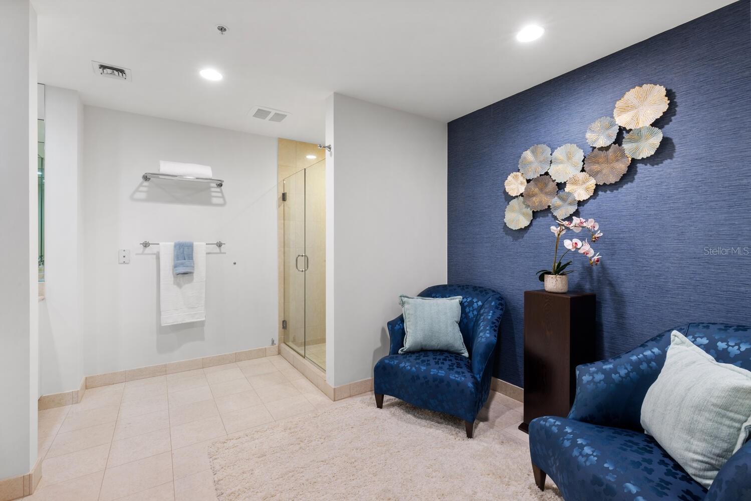 THE RESIDENCES - Residential