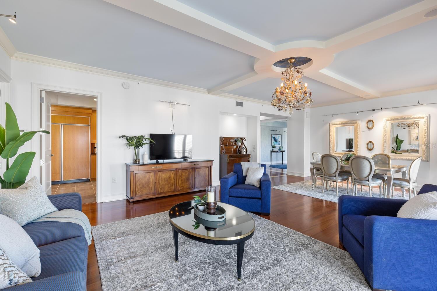 THE RESIDENCES - Residential