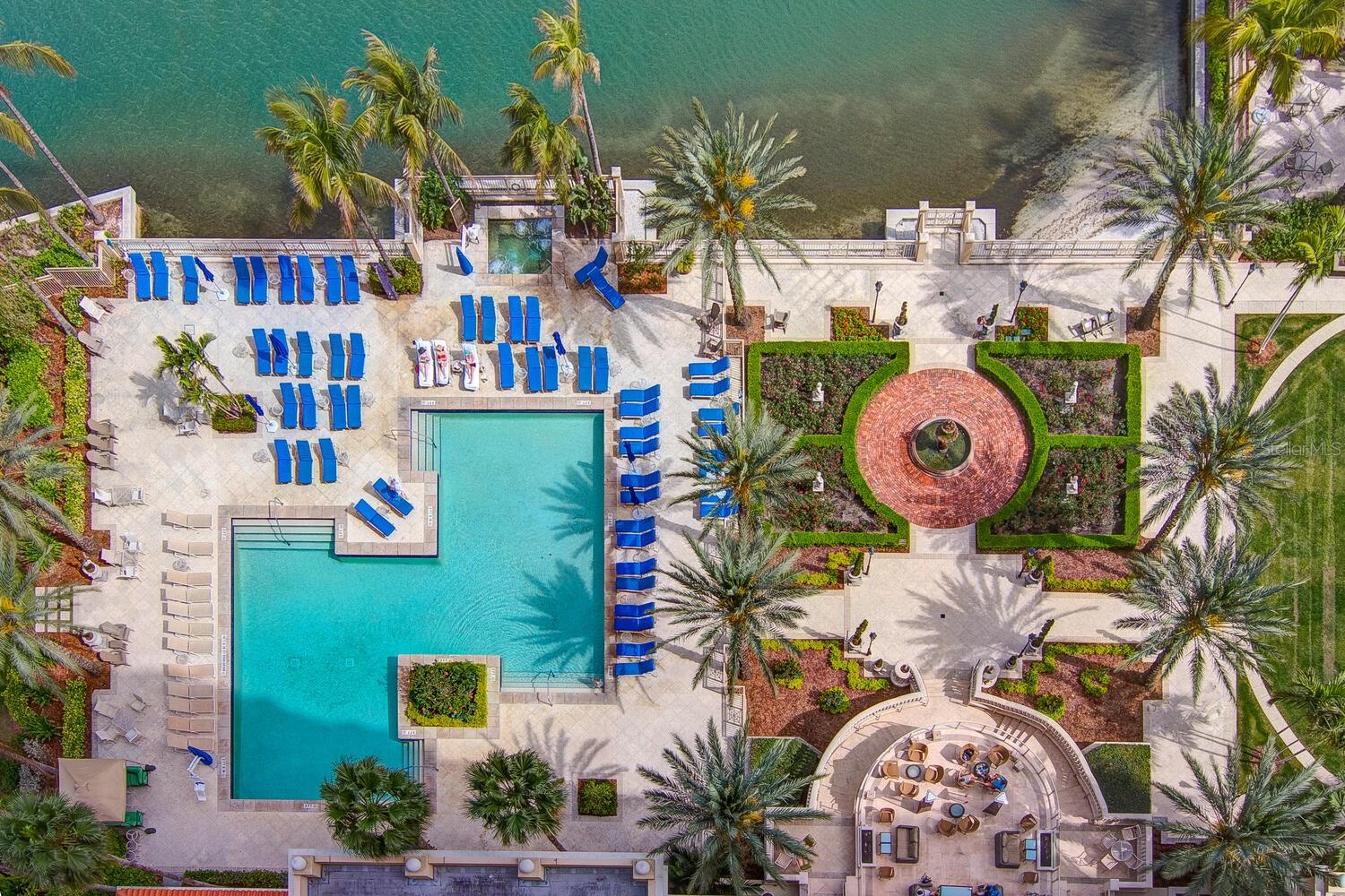 THE RESIDENCES - Residential