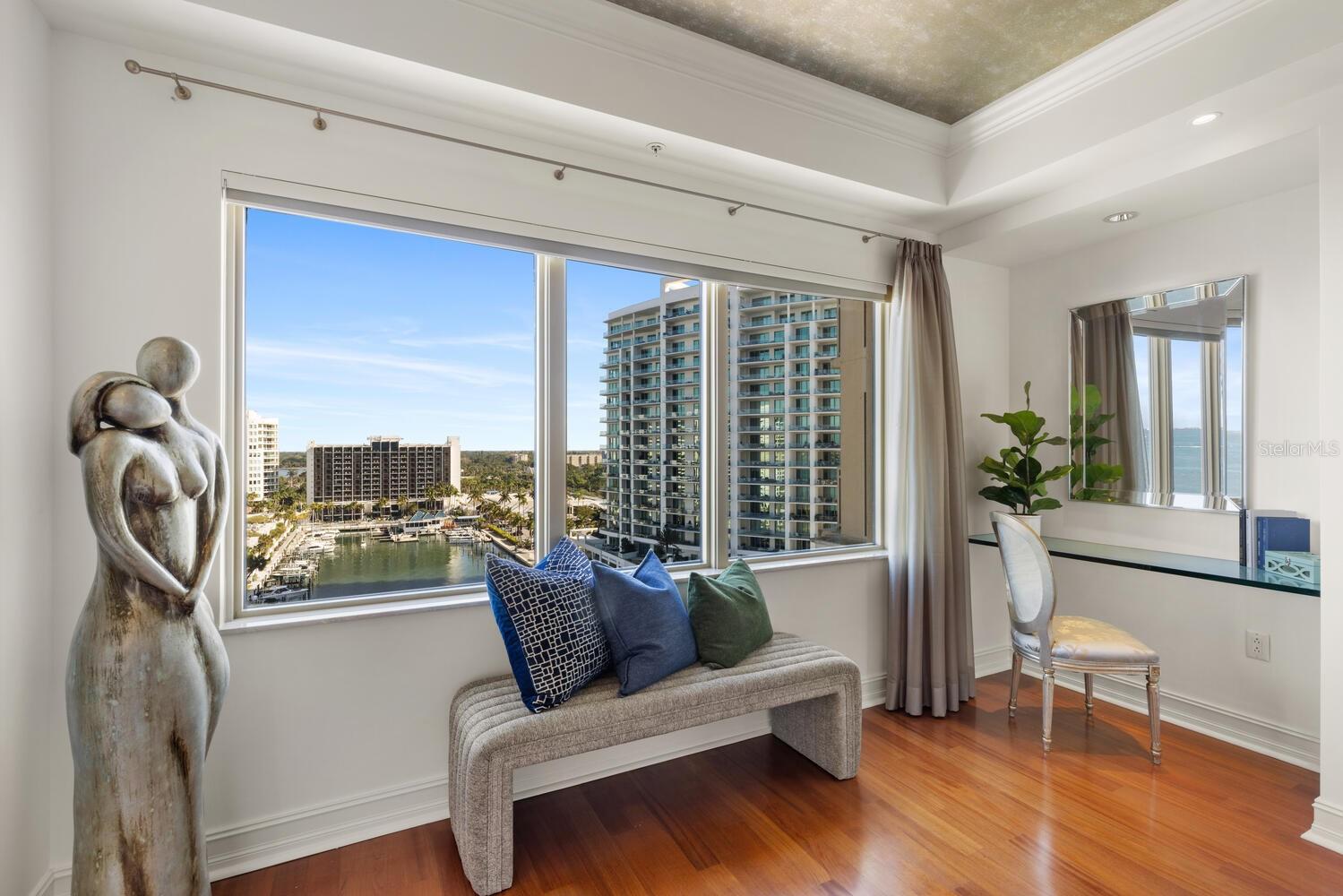 THE RESIDENCES - Residential