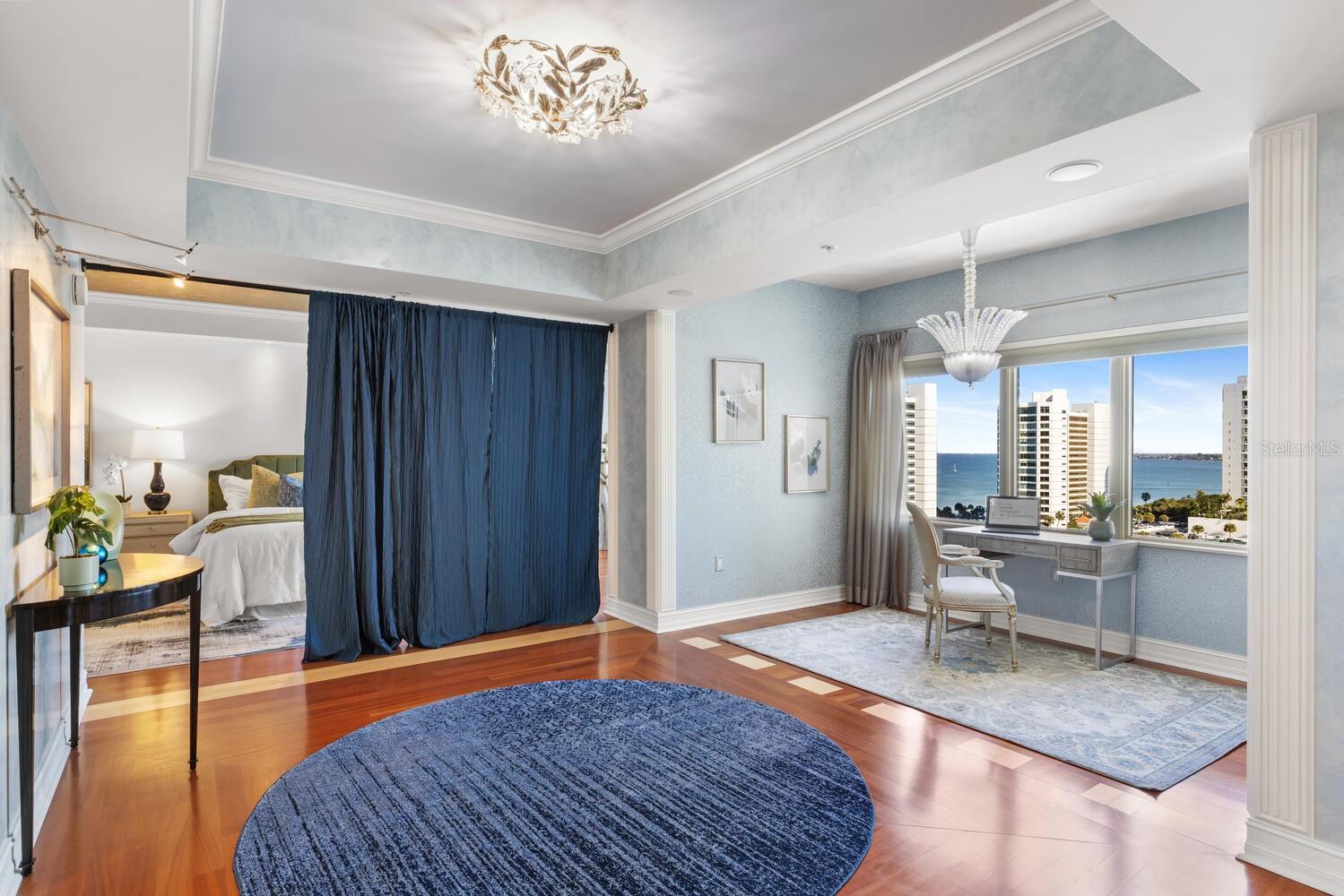 THE RESIDENCES - Residential