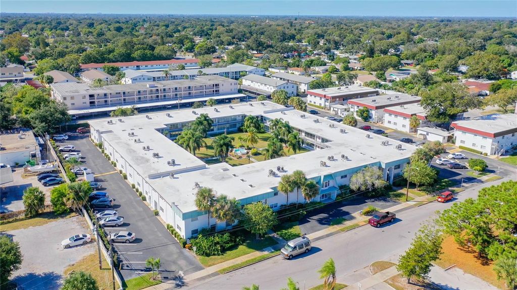 Photo of 3100 Hartford Street N #227, St Petersburg, FL 33713 (MLS # O6362346)