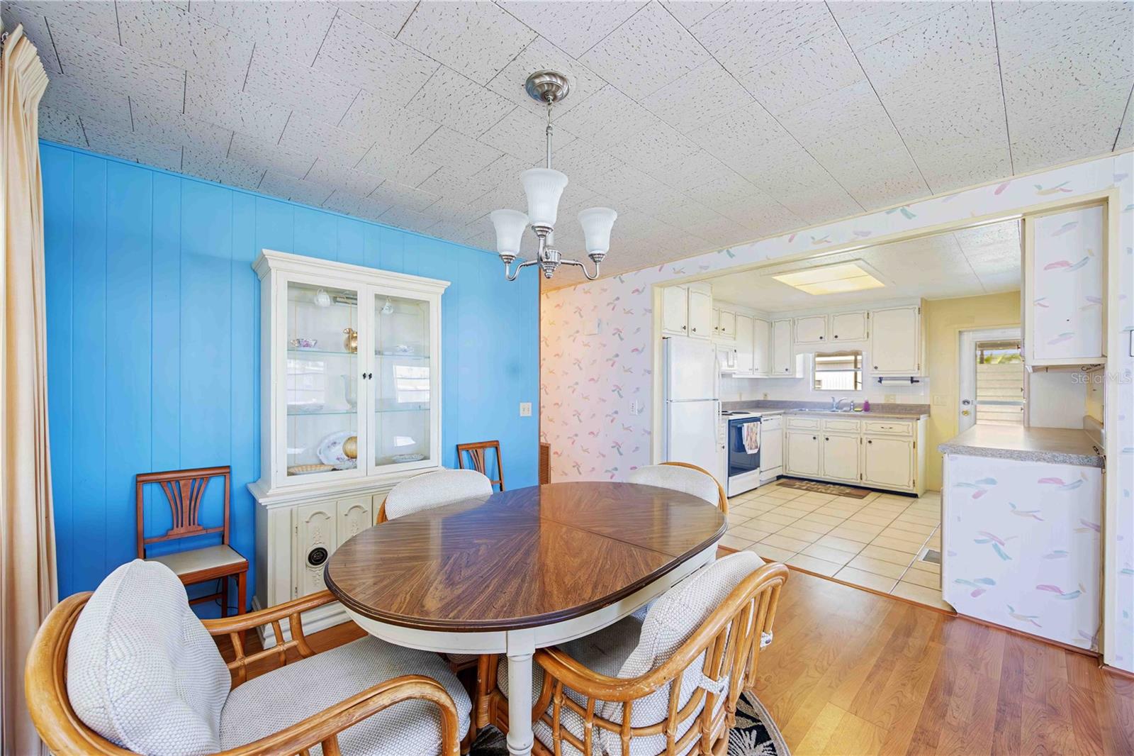 CHATEAU VILLAGE CO-OP - Residential