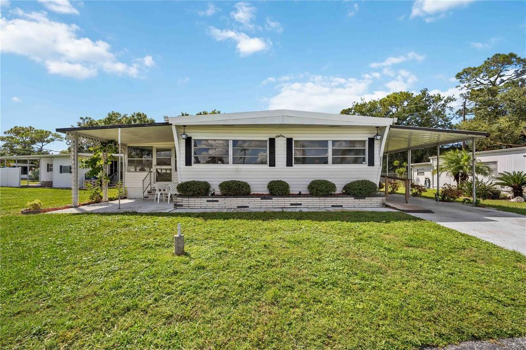 Photo of 5512 Colleen Drive, Bradenton, FL 34207 (MLS # A4668096)