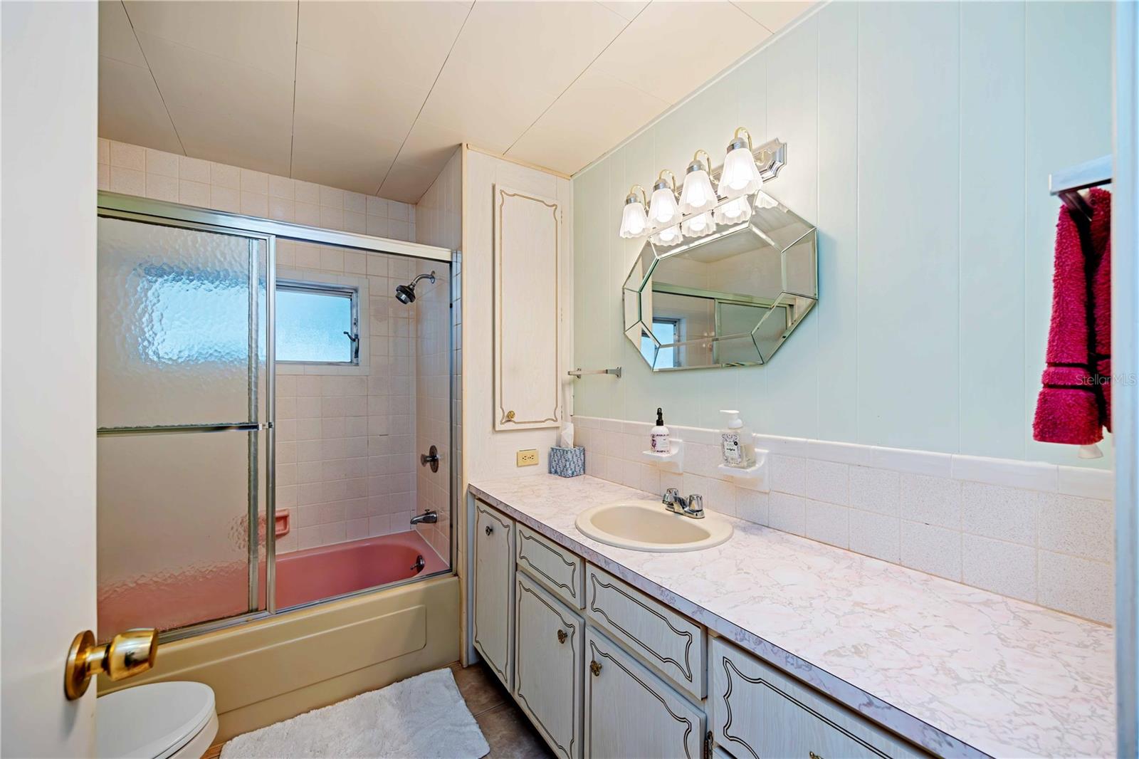 CHATEAU VILLAGE CO-OP - Residential