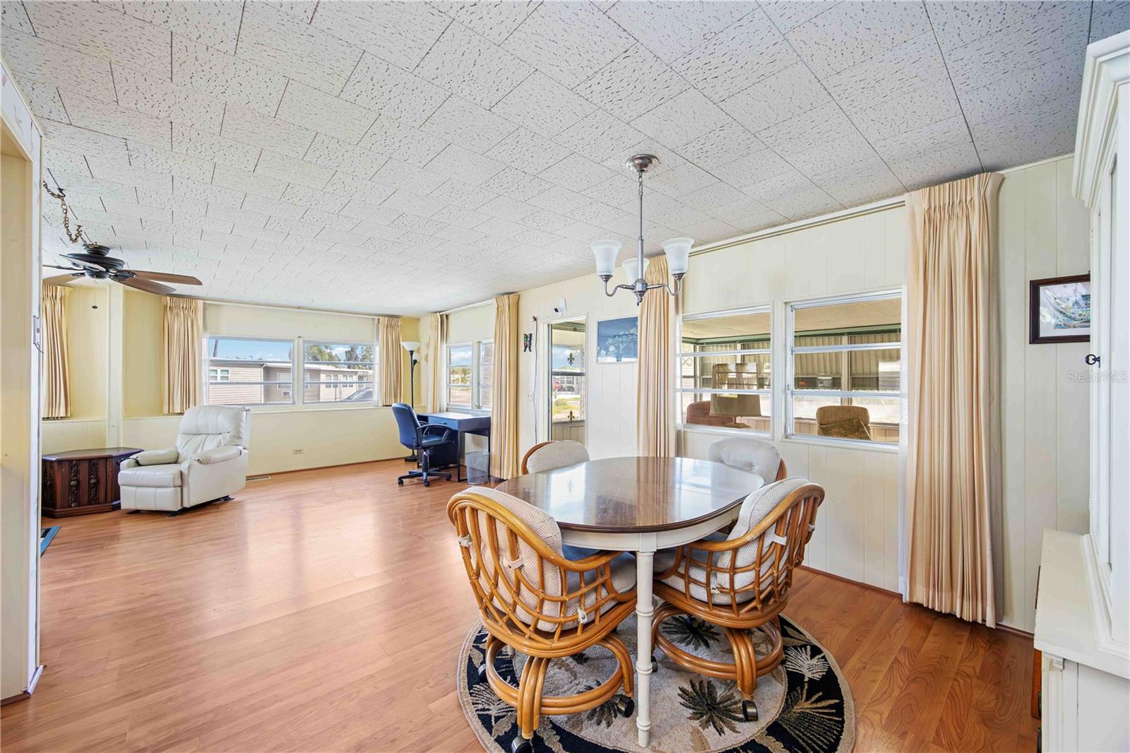 CHATEAU VILLAGE CO-OP - Residential