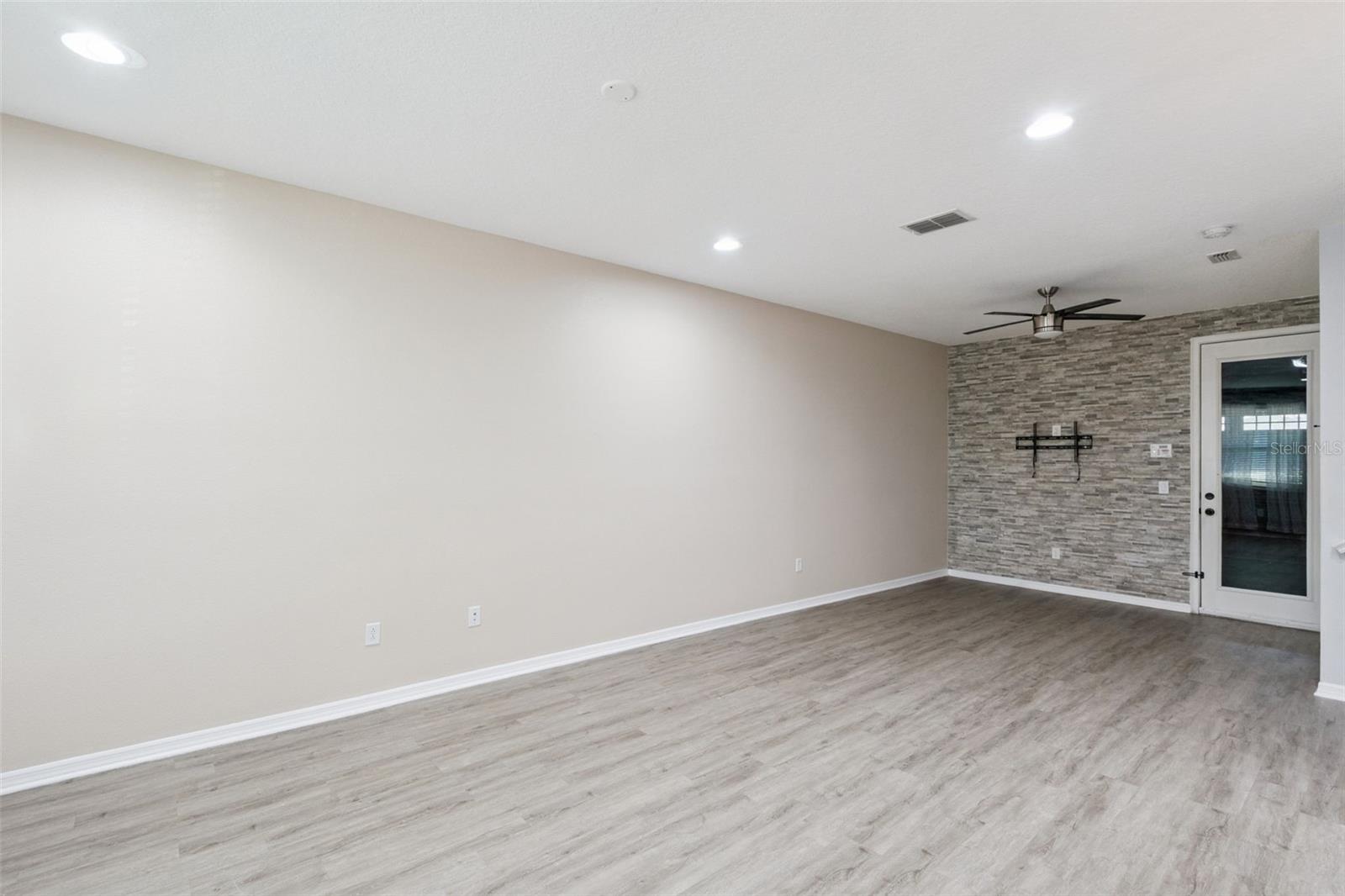 EAGLE CRK VILLAGE L PH 2 - Residential