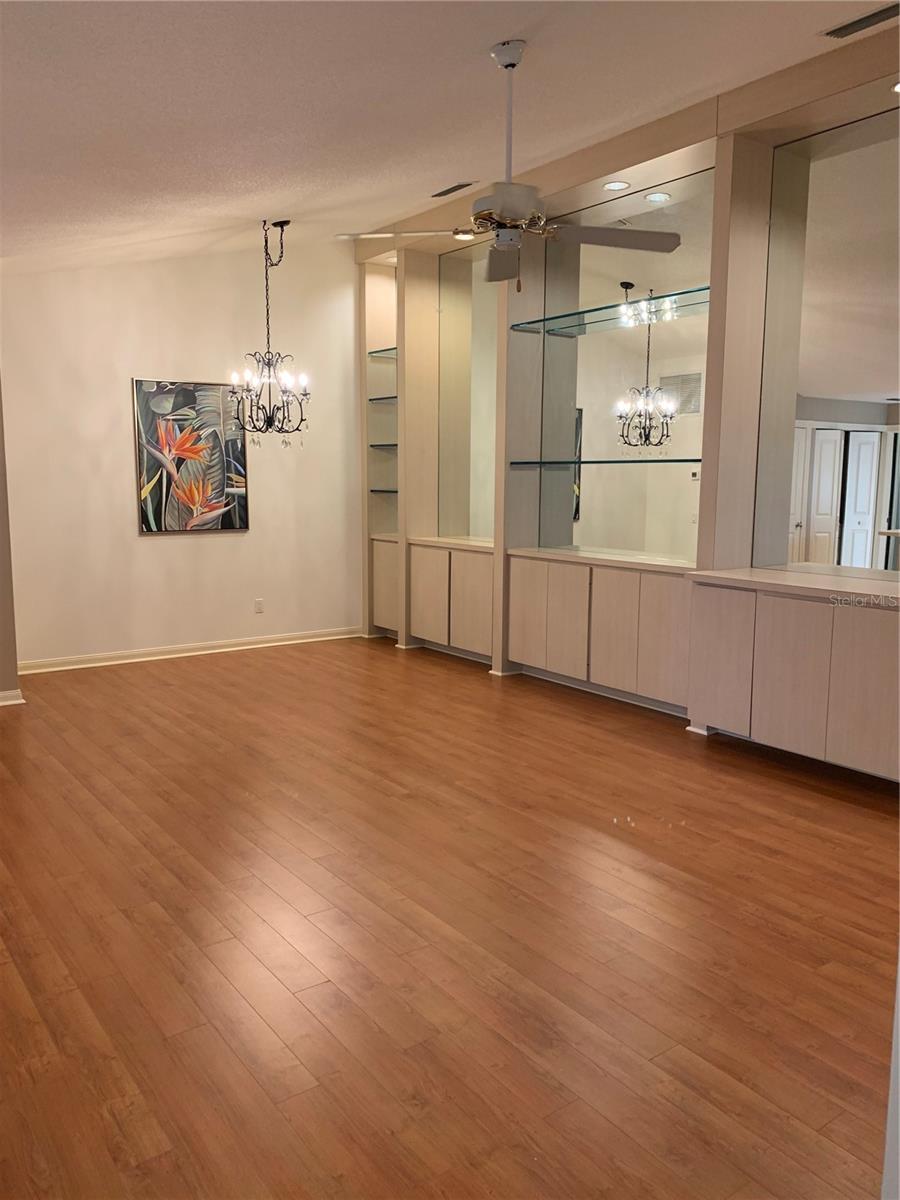 9502 CHAPMAN OAK COURT