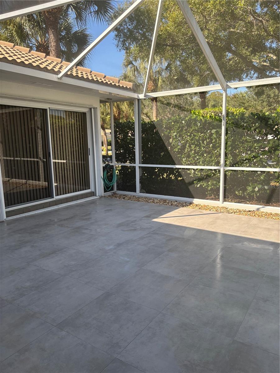 OAKS SUN TERRACE 04 - Residential