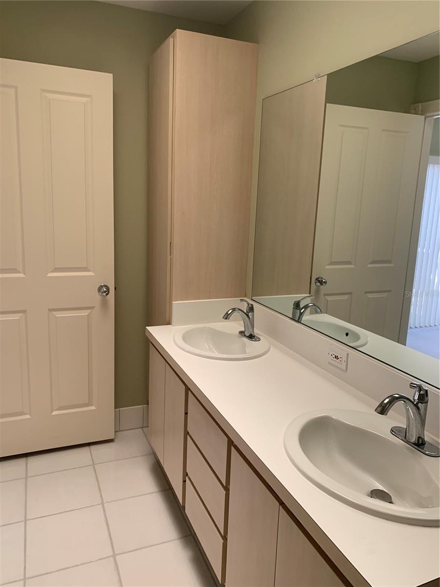 OAKS SUN TERRACE 04 - Residential