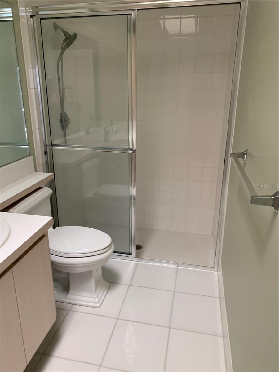 OAKS SUN TERRACE 04 - Residential