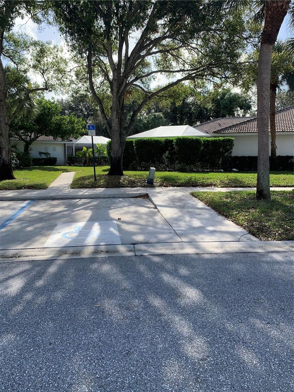 Photo of 9502 Chapman Oak Court, Palm Beach Gardens, FL 33410 (MLS # FC315180)