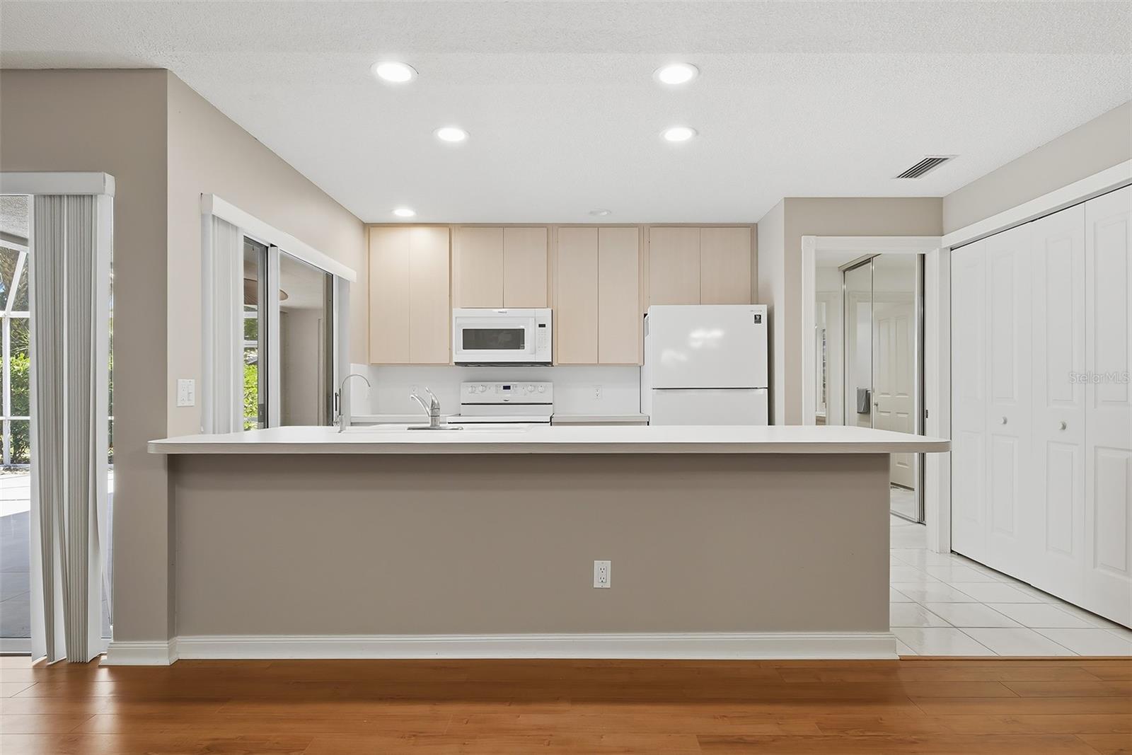 OAKS SUN TERRACE 04 - Residential
