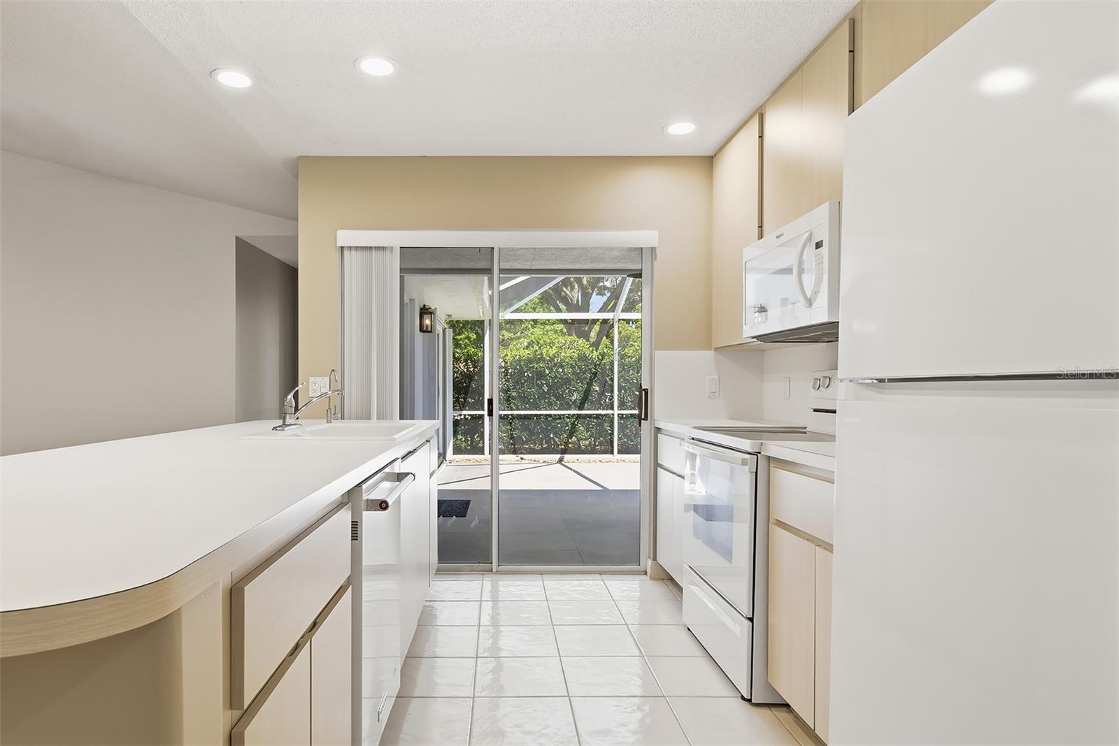 OAKS SUN TERRACE 04 - Residential