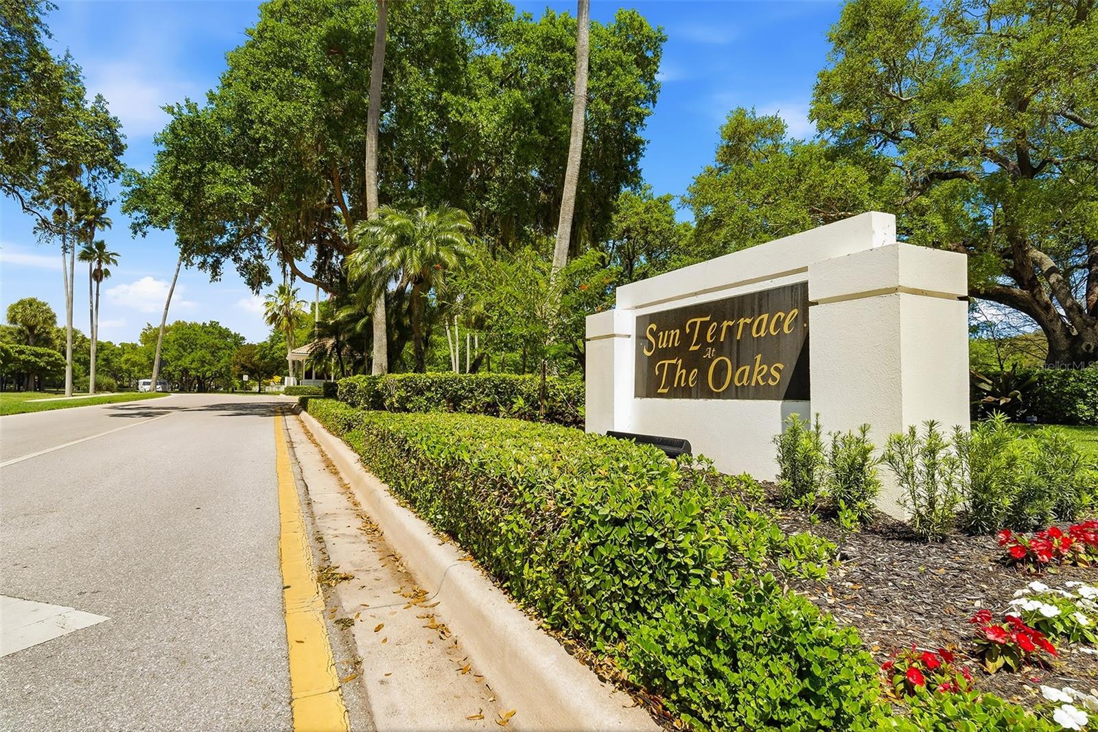 OAKS SUN TERRACE 04 - Residential