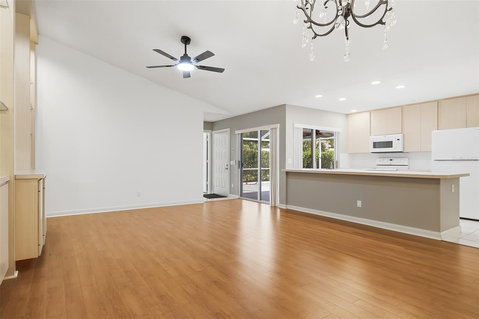 OAKS SUN TERRACE 04 - Residential