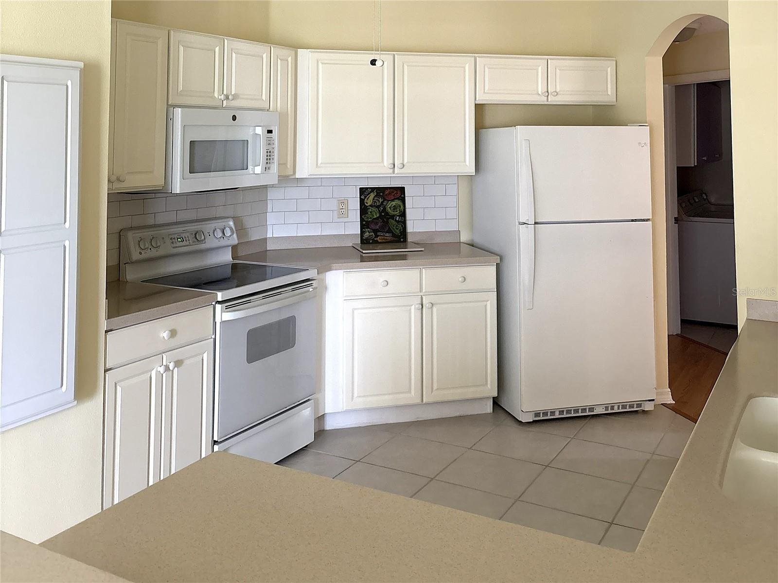 TAMPA BAY GOLF AND TENNIS CLUB - Residential Lease