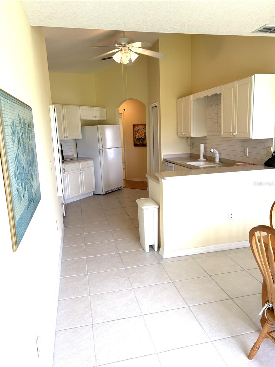 TAMPA BAY GOLF AND TENNIS CLUB - Residential Lease