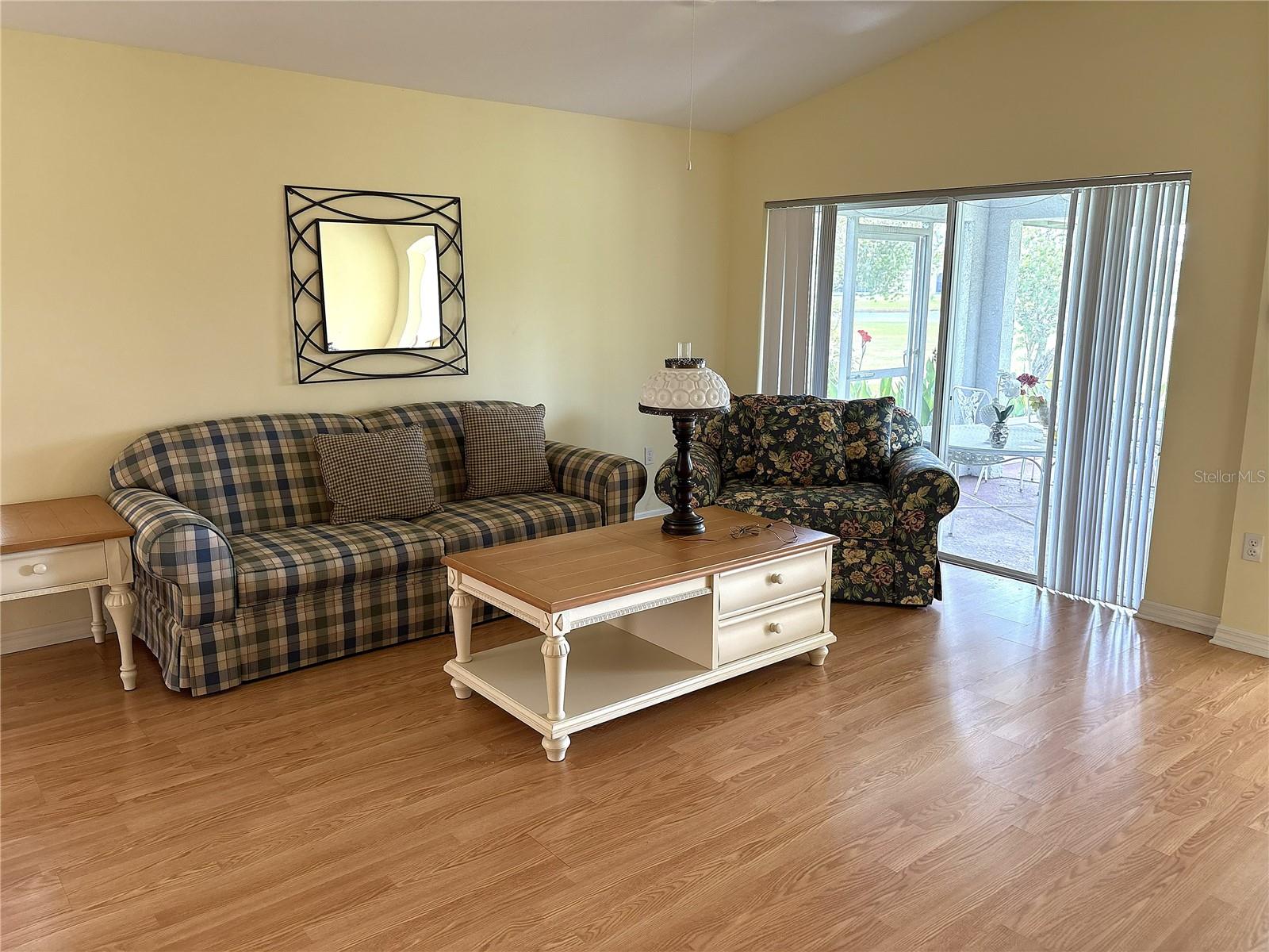 TAMPA BAY GOLF AND TENNIS CLUB - Residential Lease