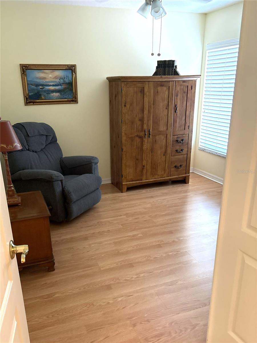 TAMPA BAY GOLF AND TENNIS CLUB - Residential Lease