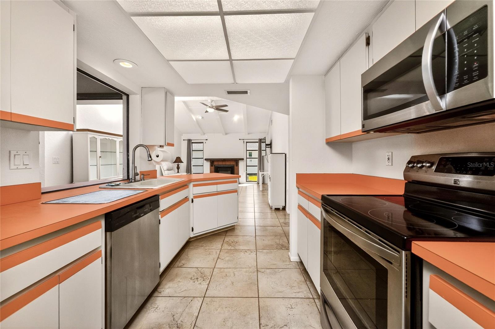 ENGLEWOOD ISLES SUB - Residential