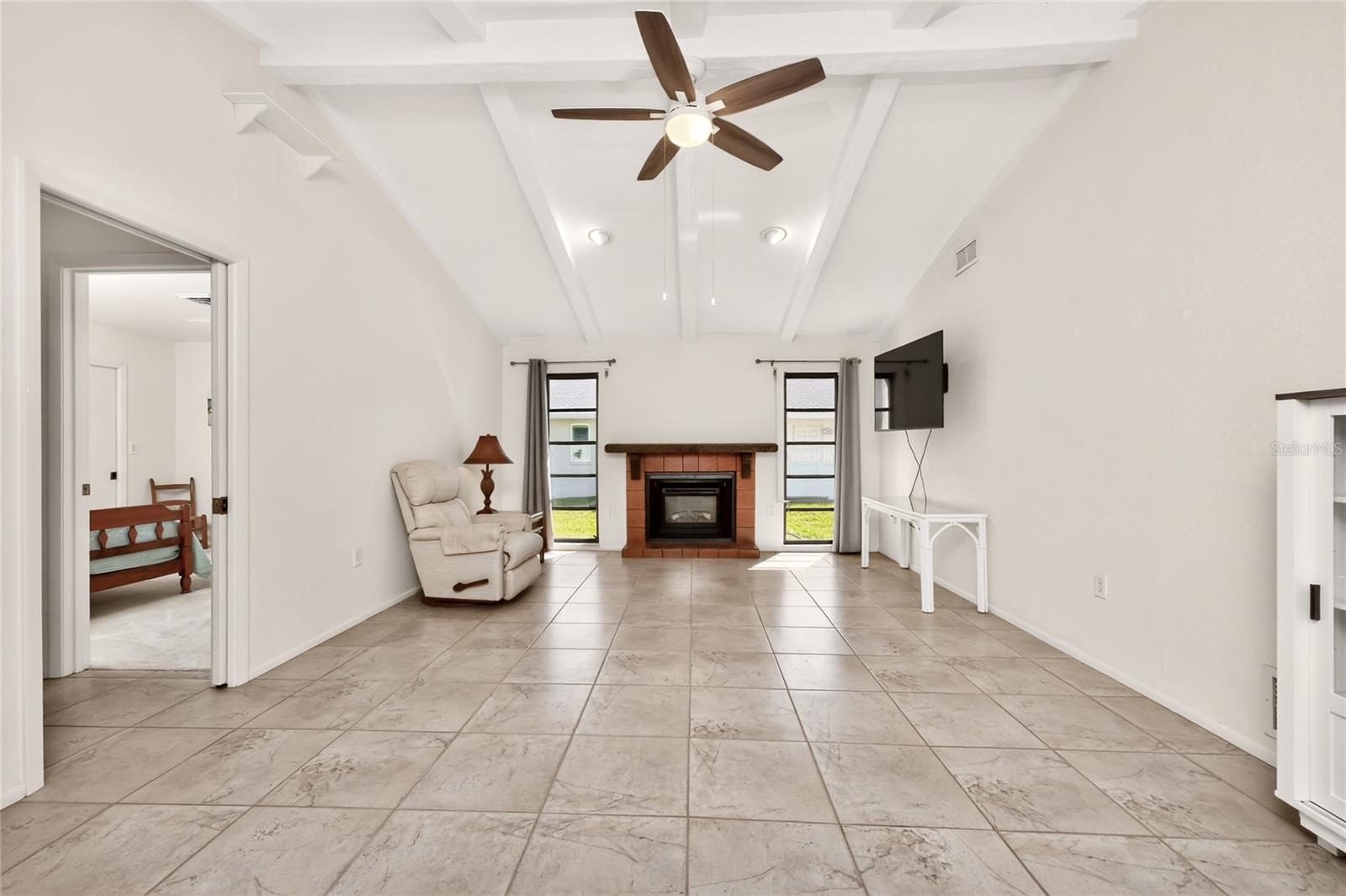 ENGLEWOOD ISLES SUB - Residential