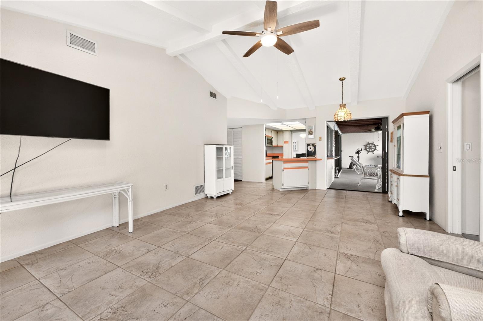 ENGLEWOOD ISLES SUB - Residential