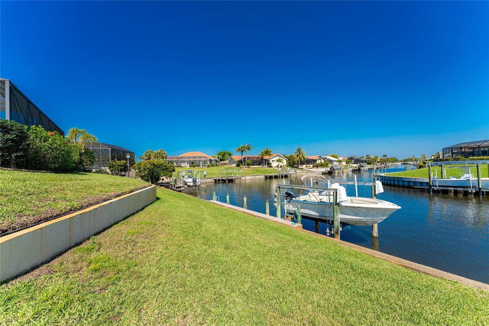 ENGLEWOOD ISLES SUB - Residential