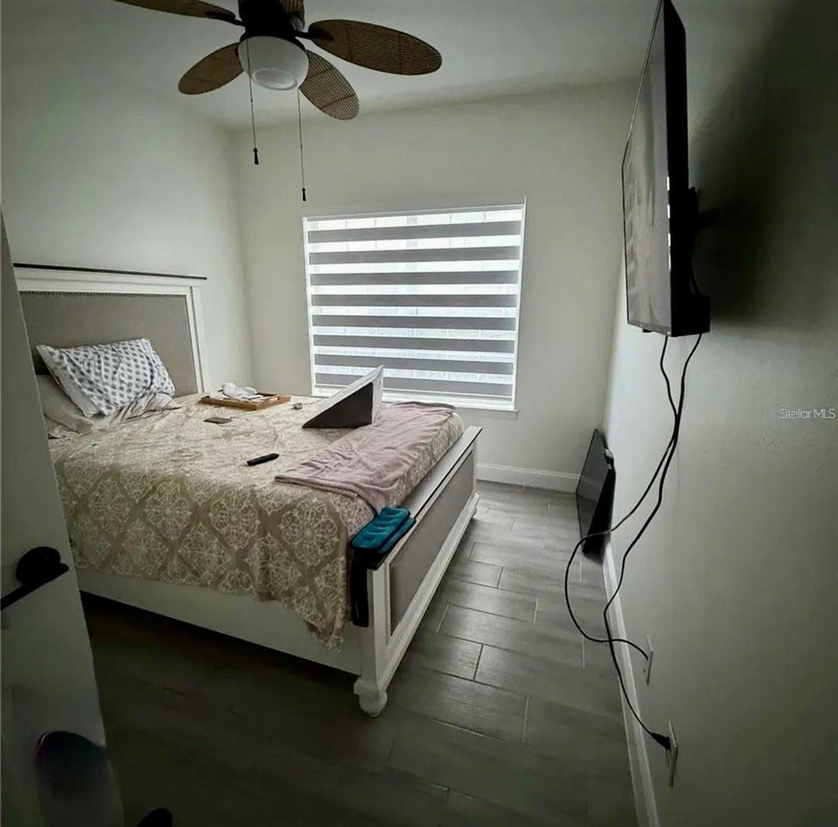 SUMMERGATE CONDO PH 01 5923/0662 - Residential