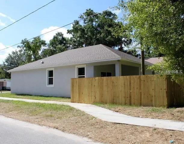 PINEHURST PARK - Residential Lease