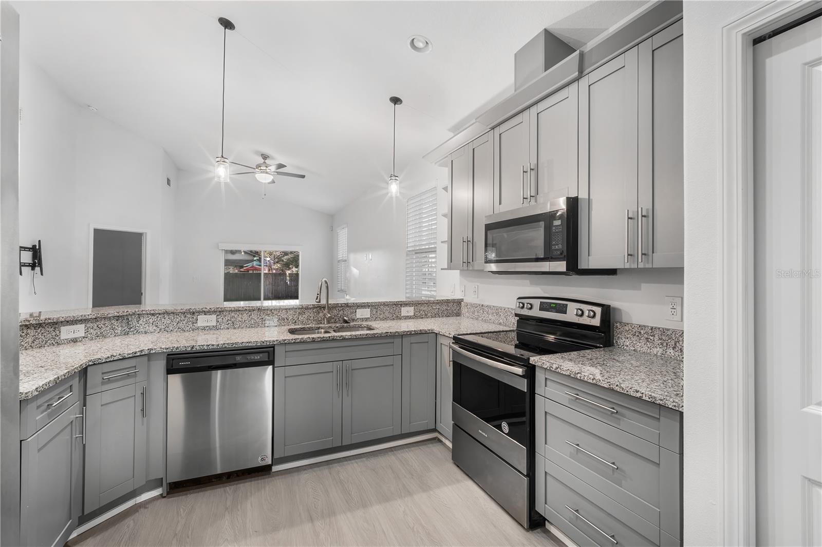 PINEHURST PARK - Residential Lease