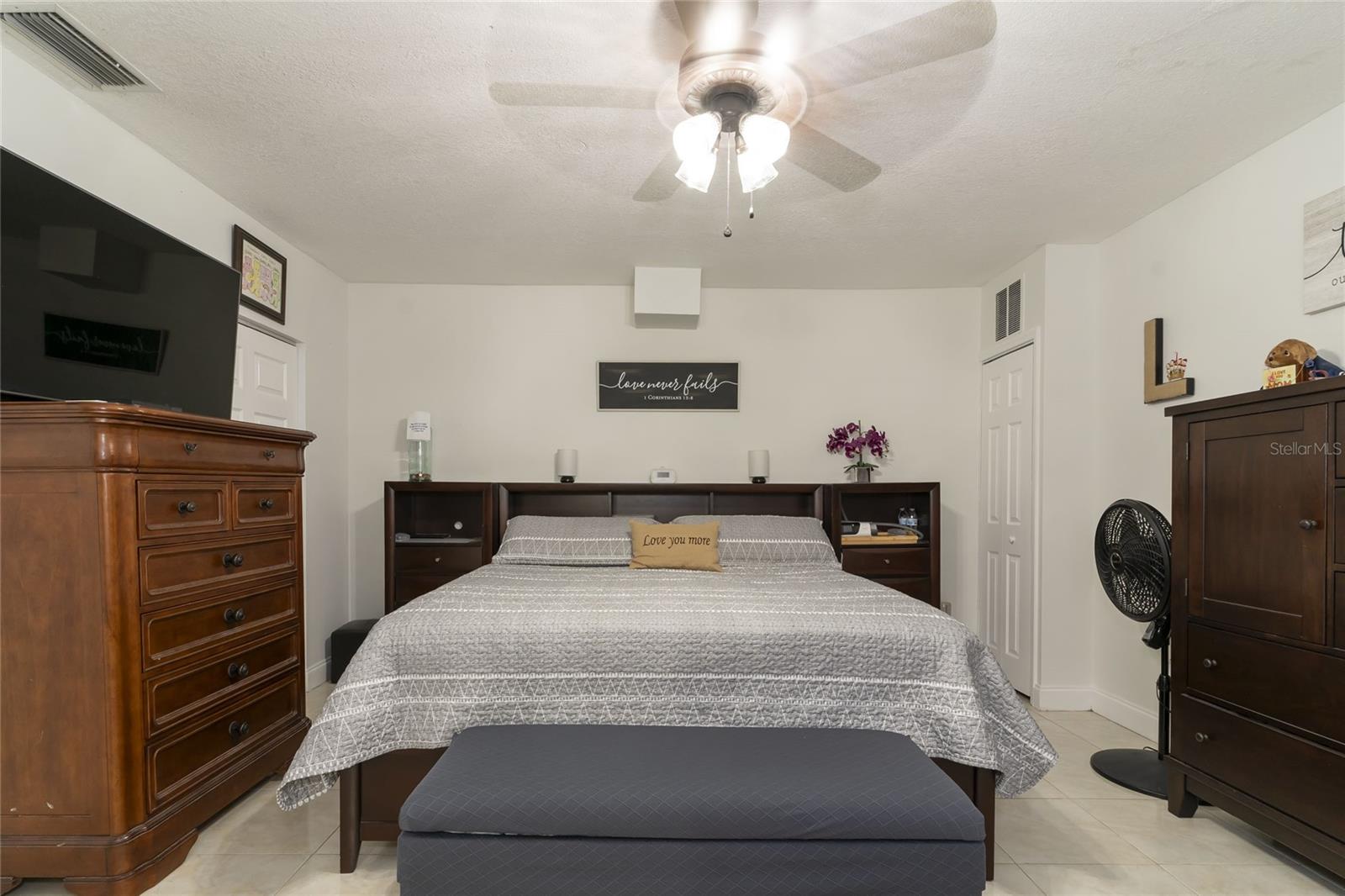 RIVERBEND MANOR - Residential