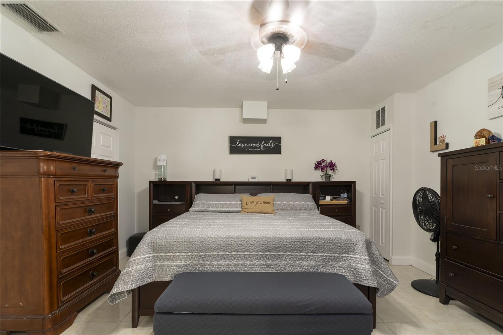 RIVERBEND MANOR - Residential