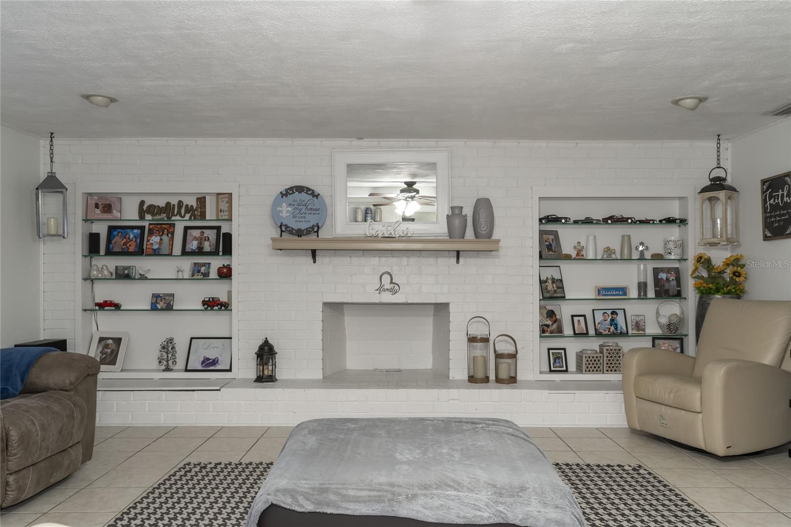 RIVERBEND MANOR - Residential