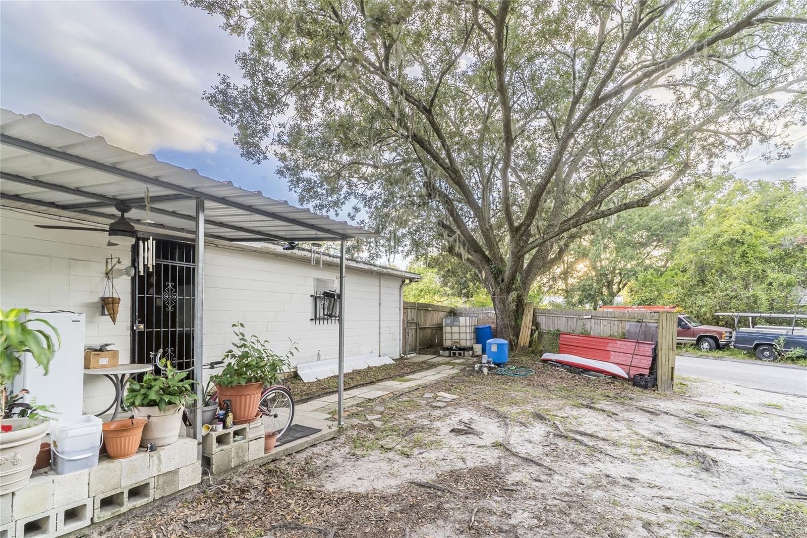 RIVERBEND MANOR - Residential