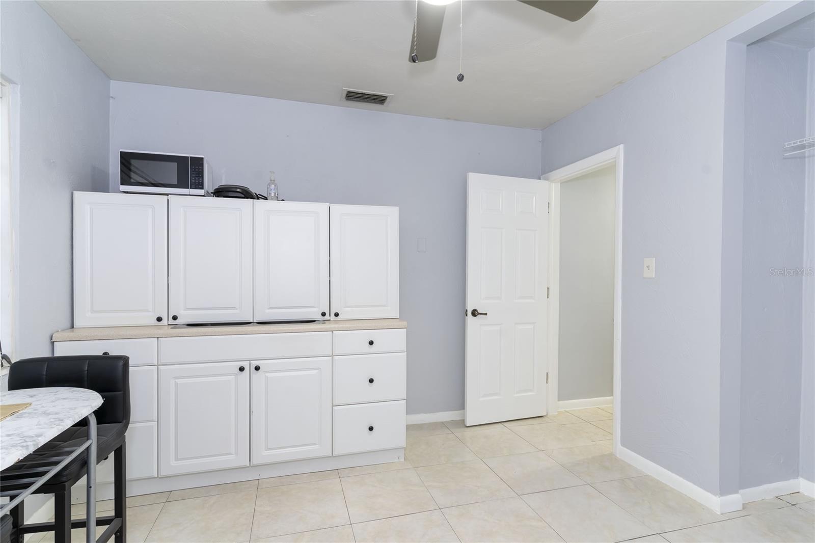 RIVERBEND MANOR - Residential