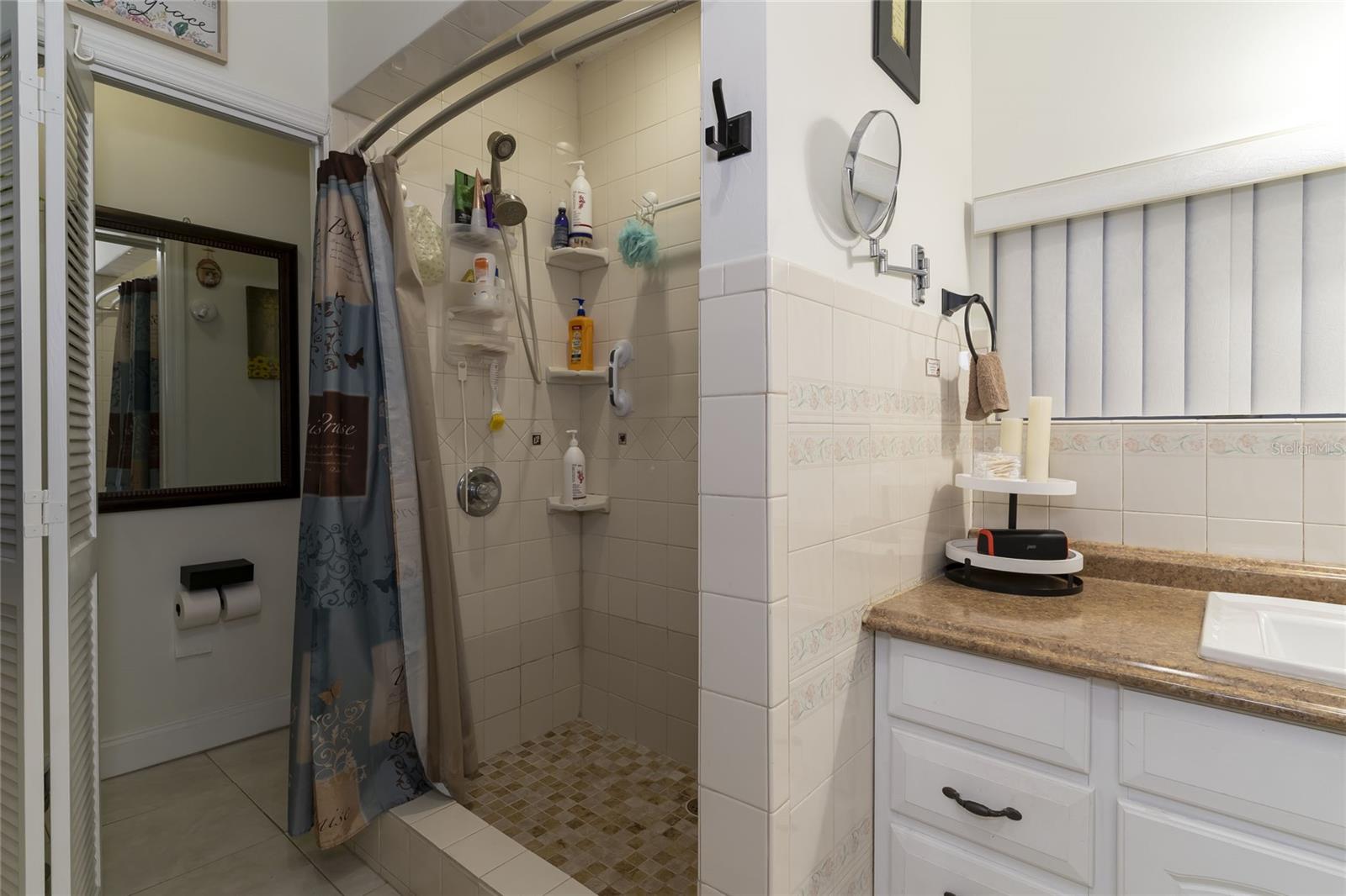 RIVERBEND MANOR - Residential