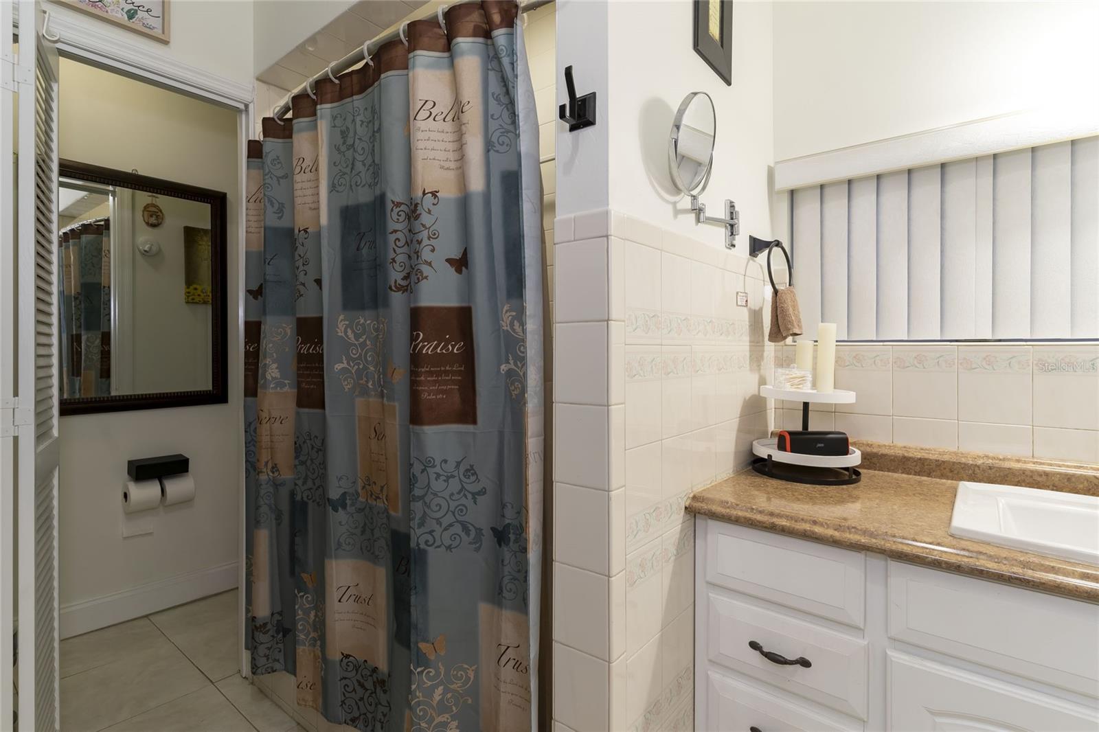 RIVERBEND MANOR - Residential