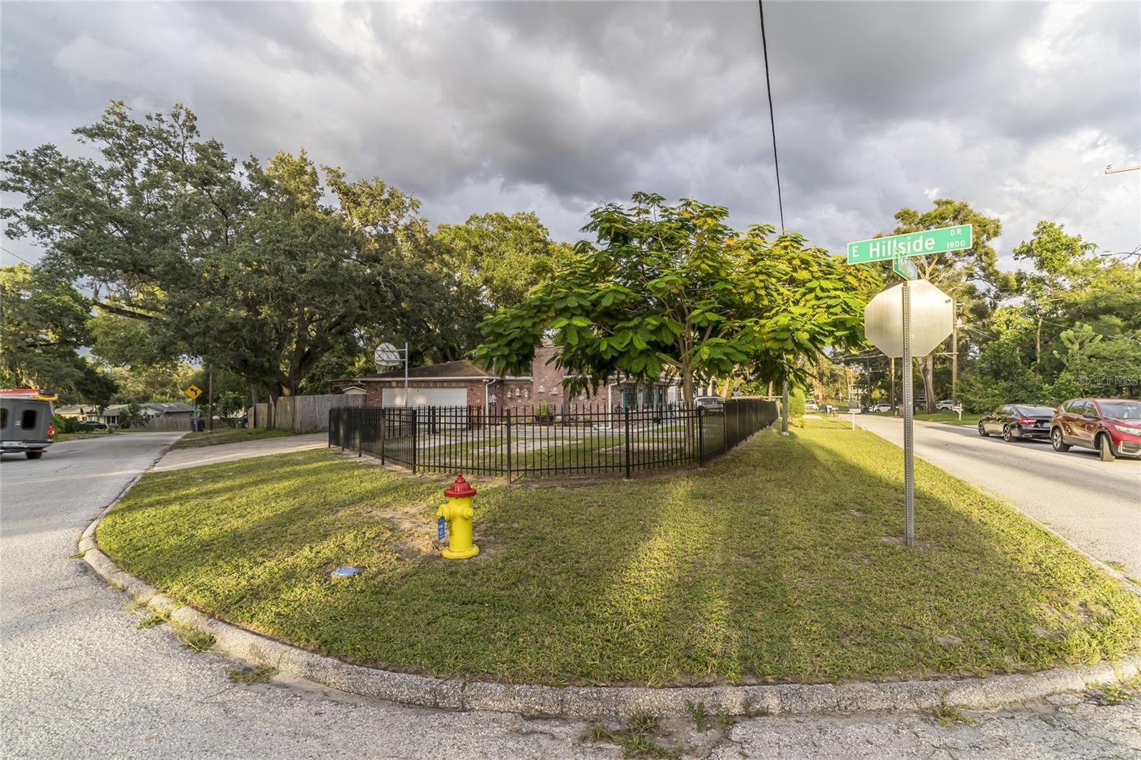 RIVERBEND MANOR - Residential