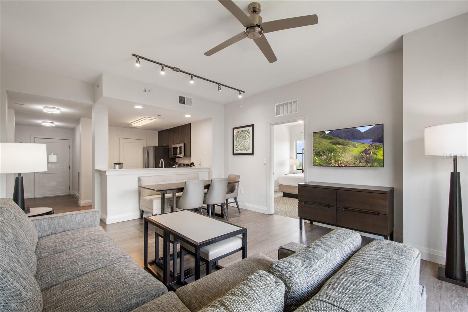 GROVE RESIDENCE & SPA HOTEL CONDO - Residential