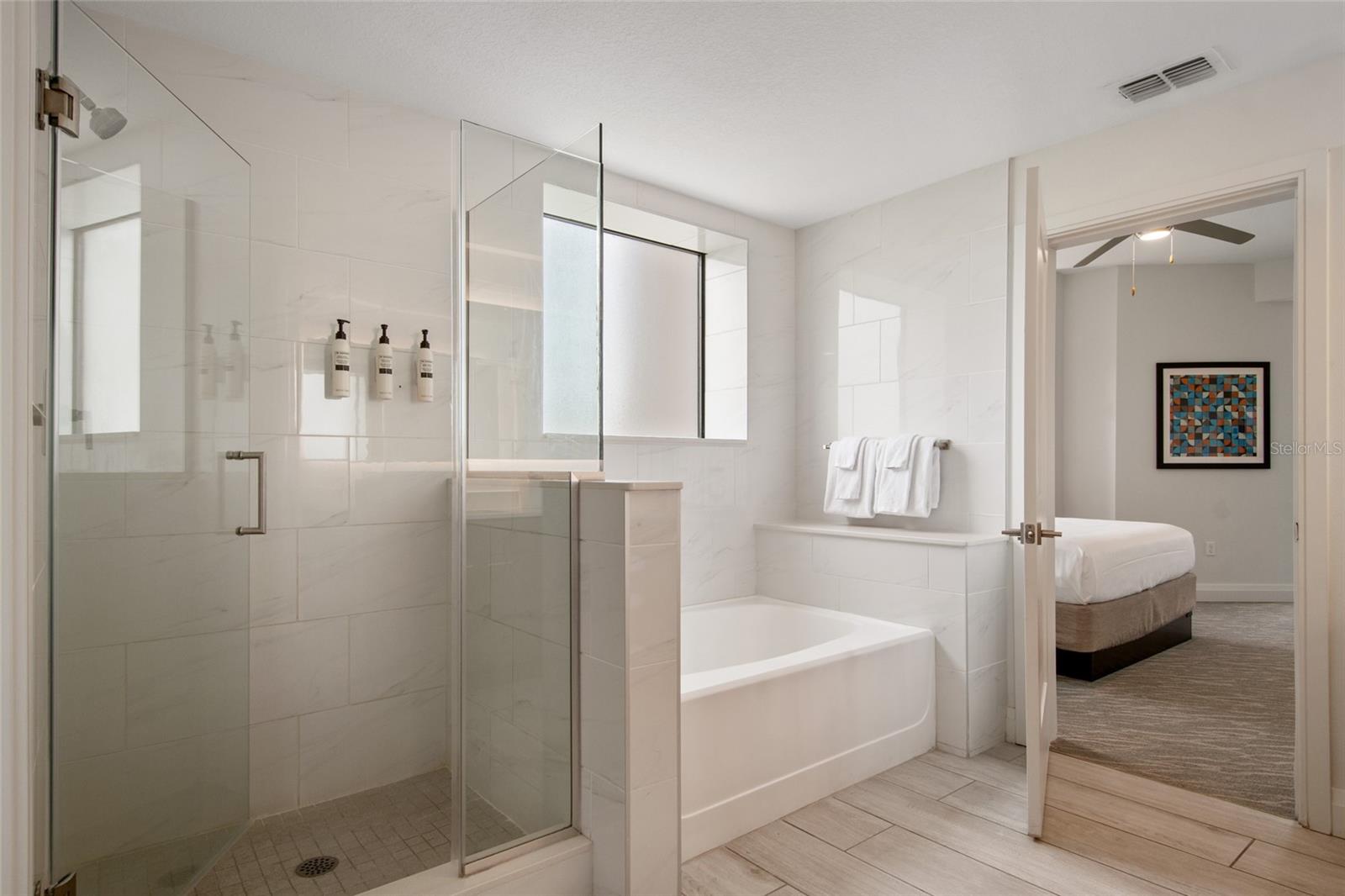 14501 GROVE RESORT AVENUE 3636