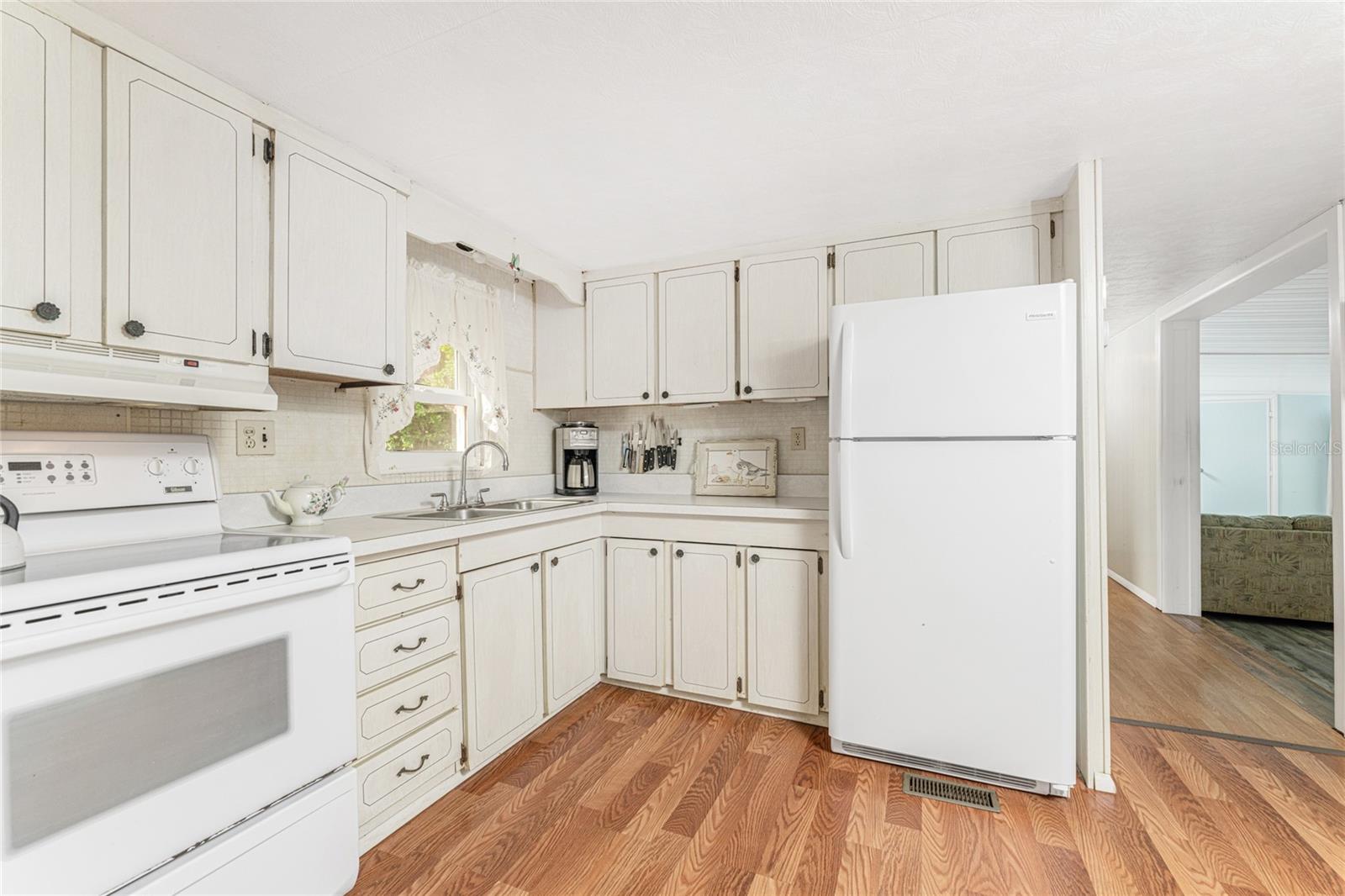 BROOK TO BAY - Residential