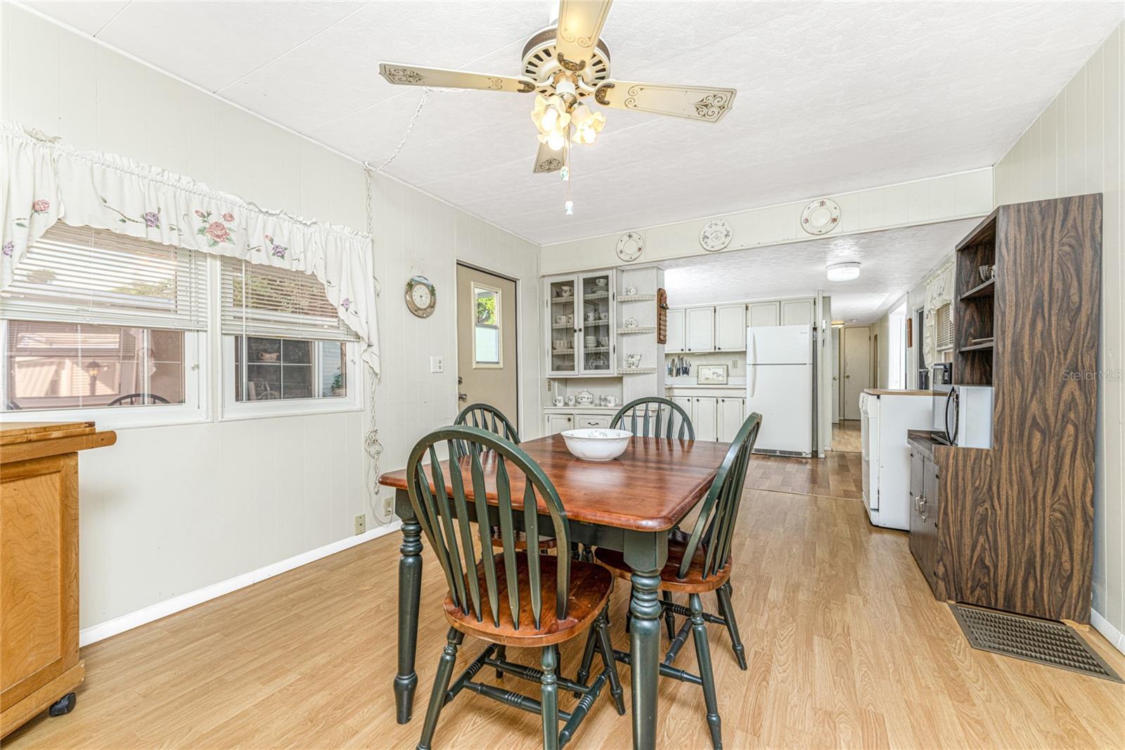 BROOK TO BAY - Residential