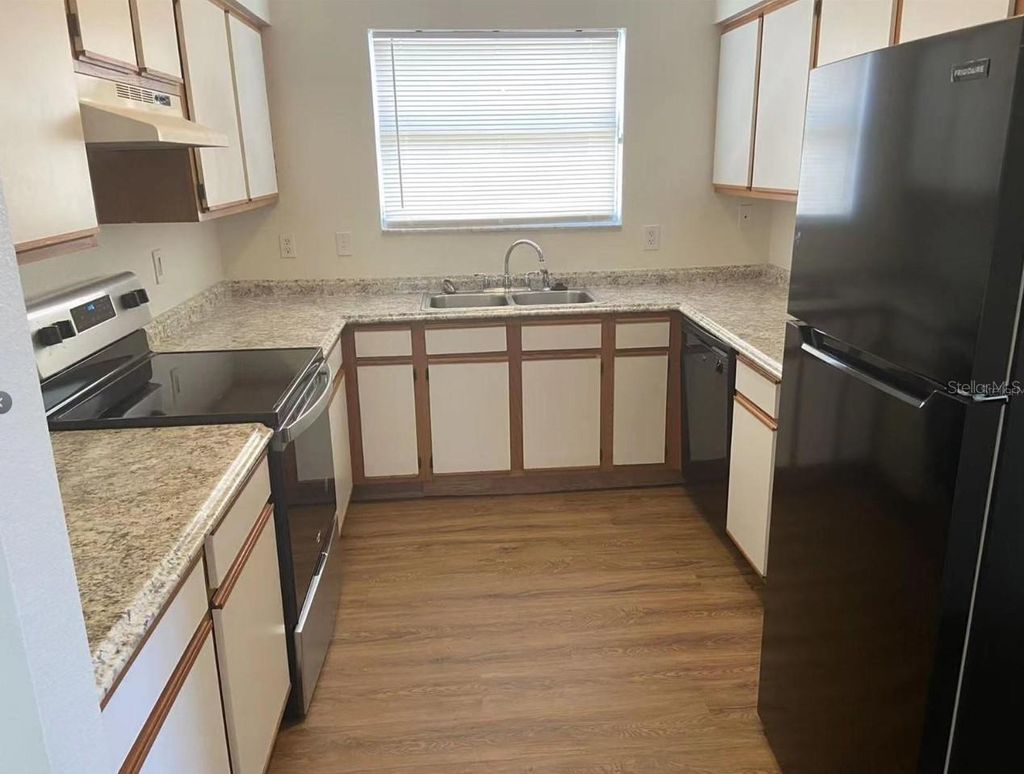 Photo of 1954 Tropic Bay Court, Orlando, FL 32807 (MLS # O6369514)