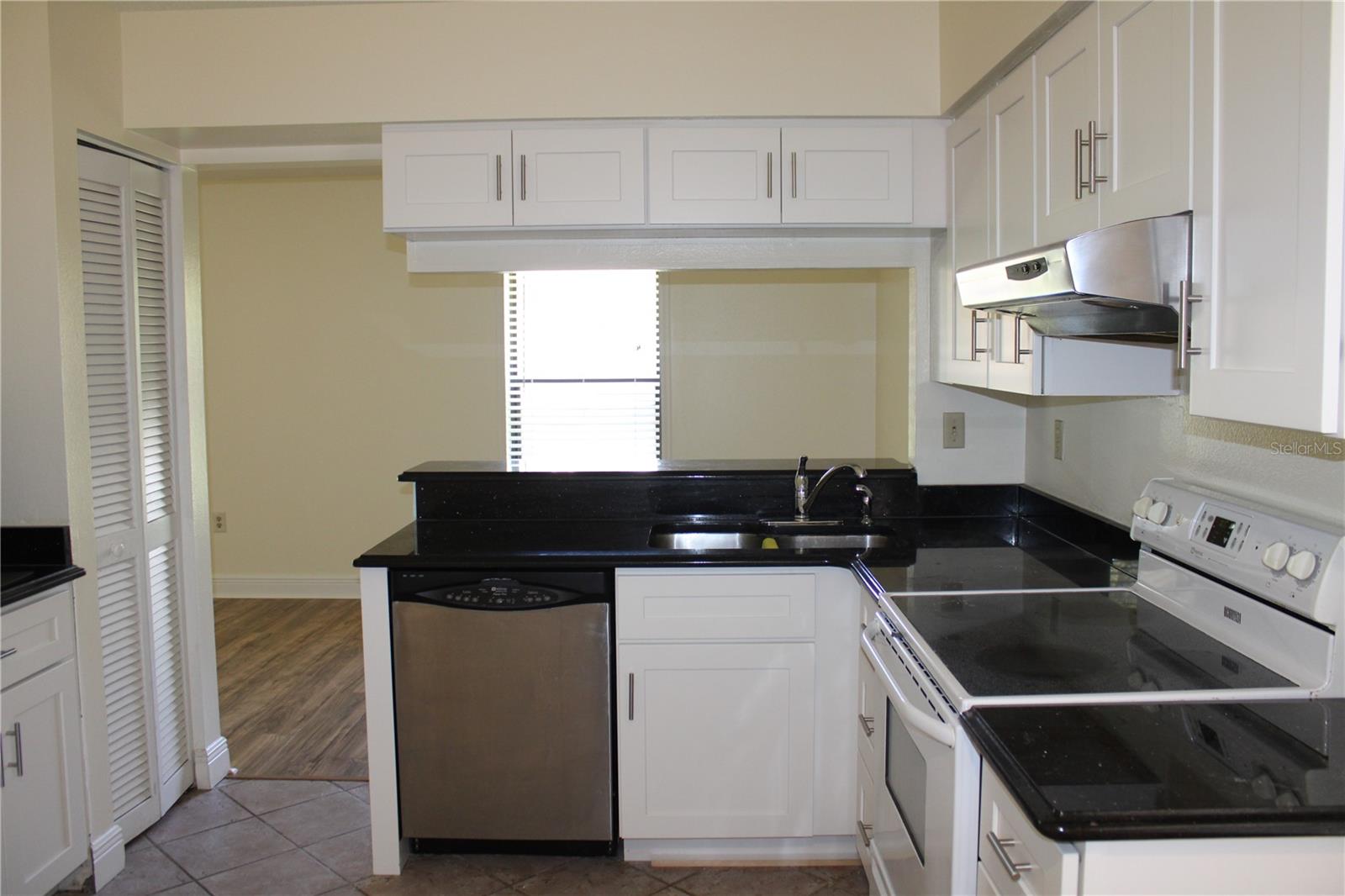 CRESCENT LAKES PH I - Residential Lease