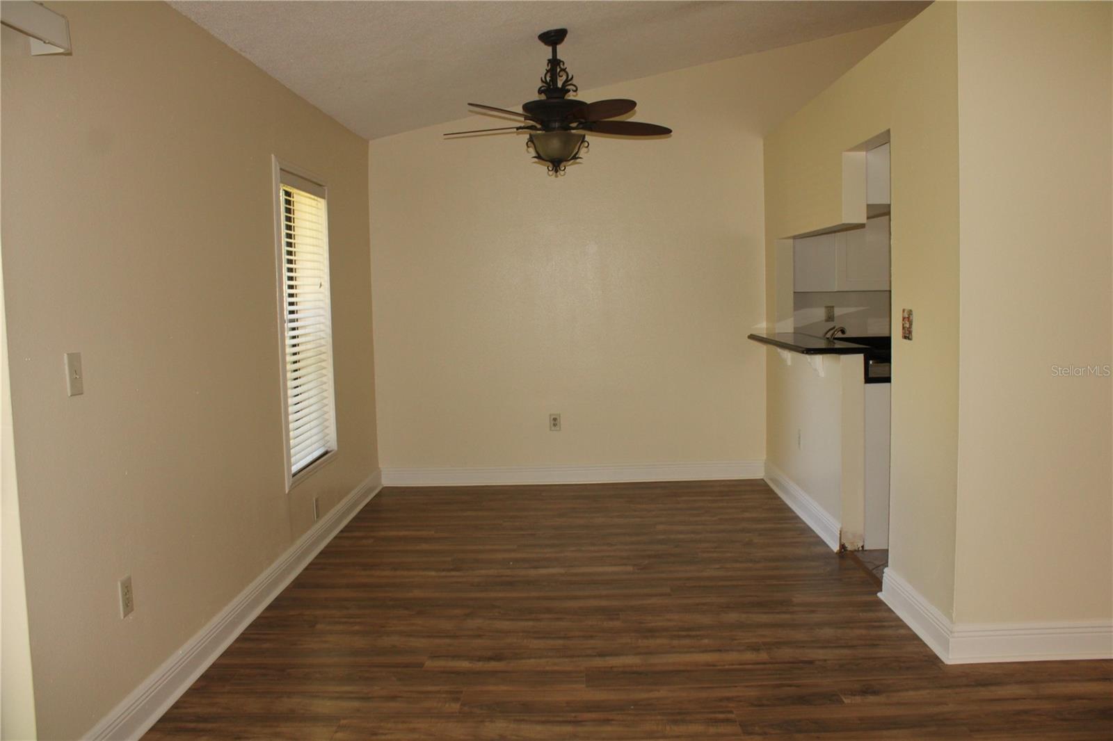 CRESCENT LAKES PH I - Residential Lease