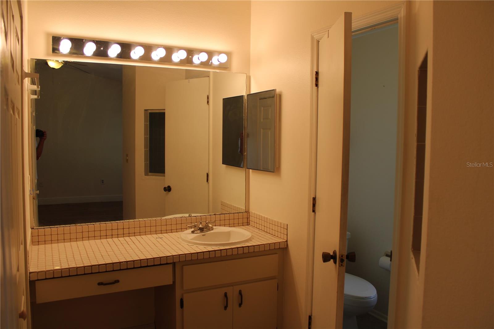 CRESCENT LAKES PH I - Residential Lease