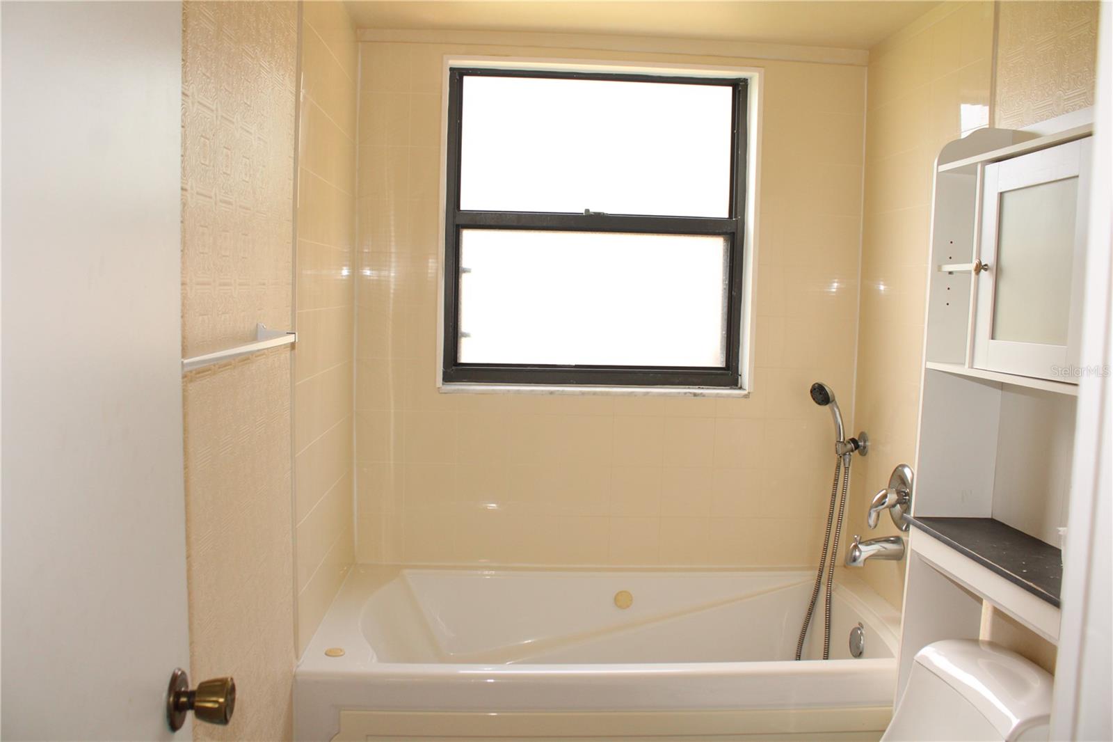 CRESCENT LAKES PH I - Residential Lease