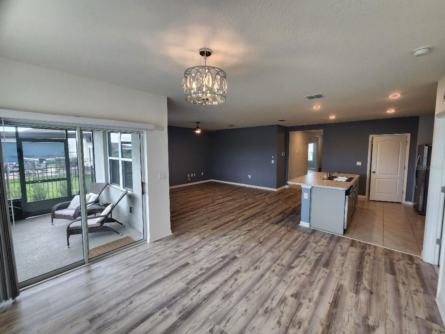 COASTAL WOODS UN D - Residential Lease