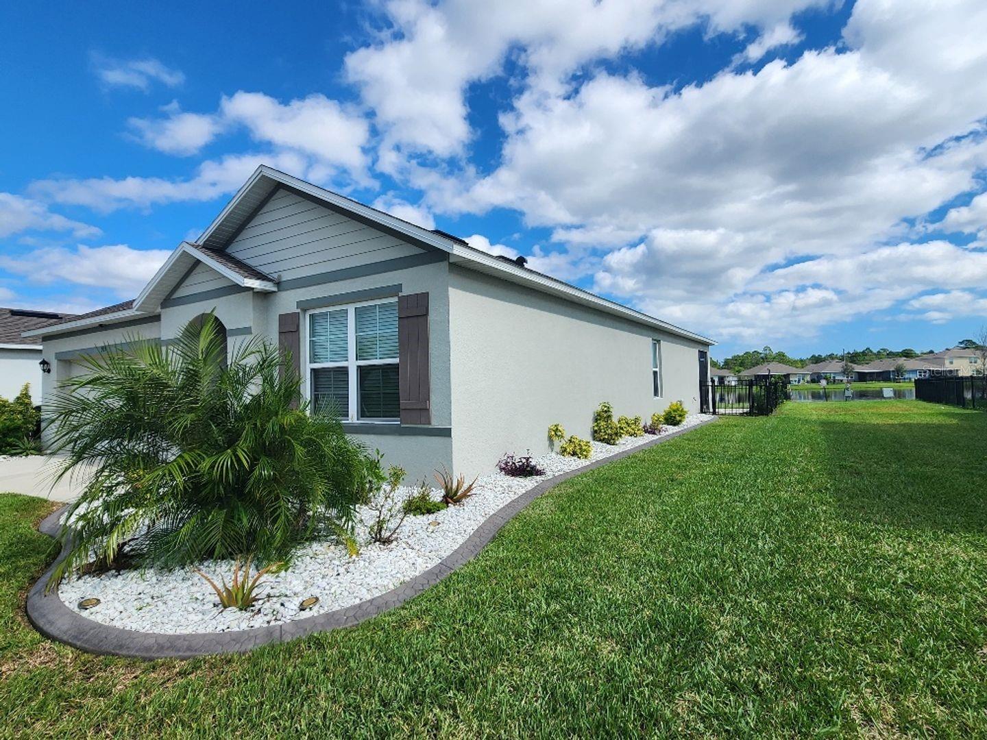 COASTAL WOODS UN D - Residential Lease